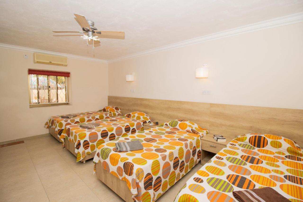 Tranquil Villa Apartments Units Мелліха Екстер'єр фото