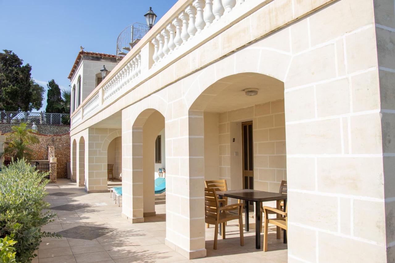 Tranquil Villa Apartments Units Мелліха Екстер'єр фото